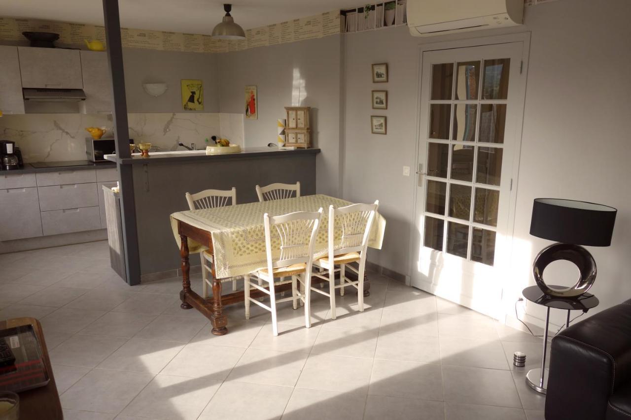 Bel Appartement Avec Grande Terrasse Sud เวซง-ลา-โรแมน ภายนอก รูปภาพ